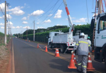 Amazonas Energia substitui postes e transformadores na rede elétrica do bairro São José