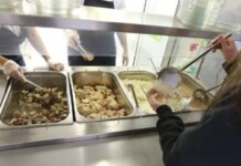 Seduc serve carne vencida aos alunos da rede estadual de ensino, denuncia deputado
