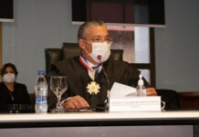 Licitações irregulares de Parintins e Barreirinha são suspensas pelo conselheiro Josué Cláudio
