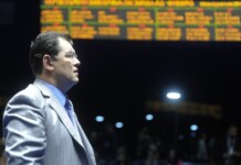 Câmara aprova PL que reduz conta de energia elétrica relatado pelo senador Eduardo Braga