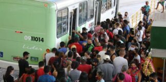Onibus lotado