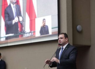 Justiça Eleitoral exige de Roberto Cidade pagamento integrante de dívida