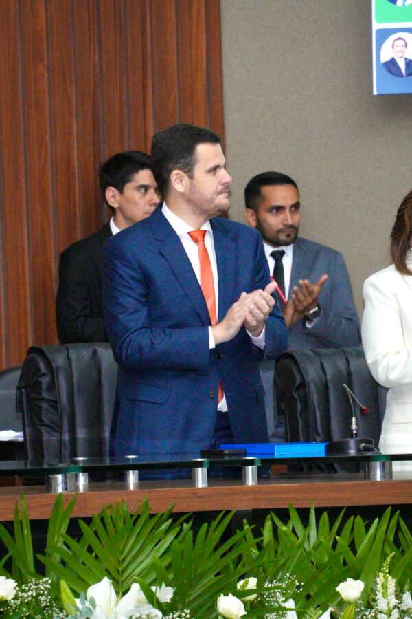 Prefeito em exercício Renato Junior prestigia abertura dos trabalhos da Assembleia Legislativa do Amazonas