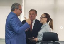 Átila Lins garante reforço no transporte escolar e saúde para Envira