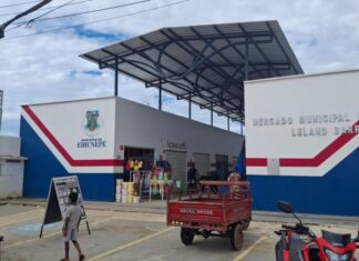 MPAM investiga abandono e irregularidades no mercado municipal de Eirunepé