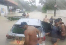 Chuva em Manaus transforma via em ‘rio’ no bairro Flores; veja o vídeo