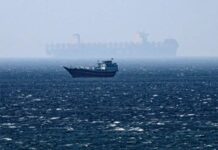 Estreito de Ormuz | Tensão global escala com bloqueio de rota do petróleo