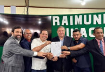 Átila recebe Título de Cidadão em Atalaia e viabiliza R$ 3 milhões para novo ginásio