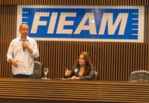 ELEIÇÕES 2026 | Omar vai criar comitê permanente para proteger competitividade da ZFM